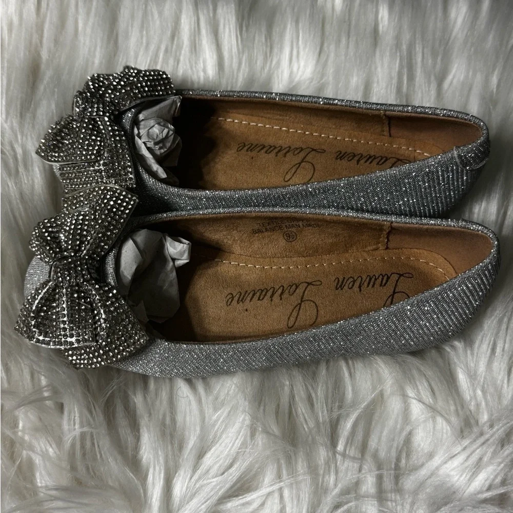 Lauren Lorraine Sparkling Silver Girls Flats with Bow Size 9.5 Holiday Shoes,NIB